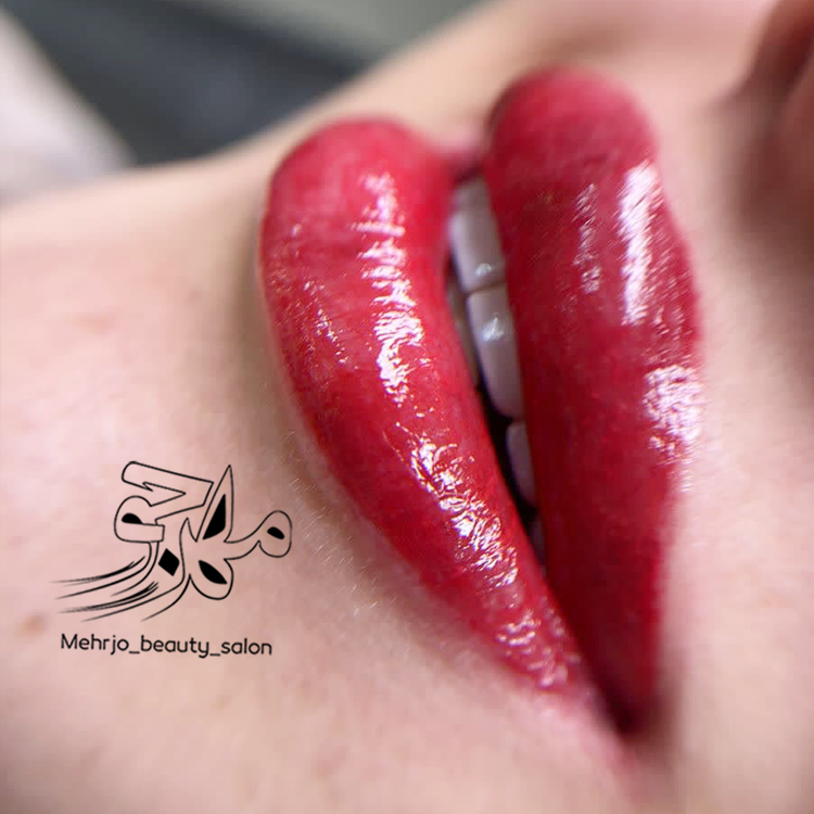 رژلب دائم در یزد توسط مریم مهرجو